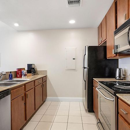 Spacious Modern Condos Near French Quarter New Orleans Exterior photo