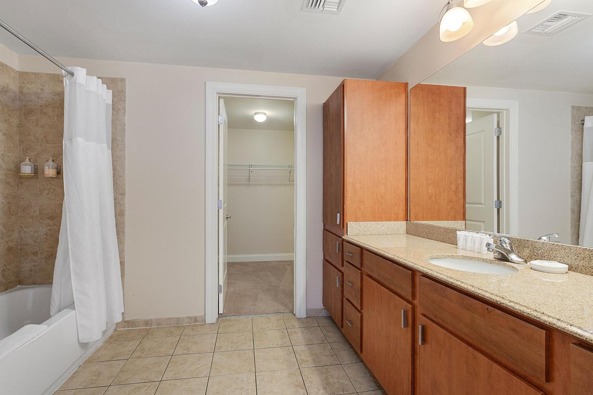 Spacious Modern Condos Near French Quarter New Orleans Exterior photo
